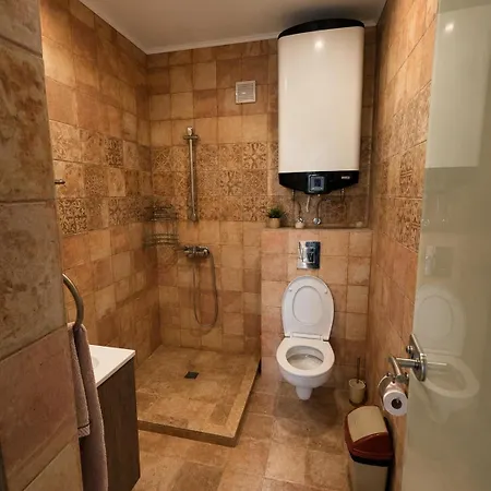 Family Retreat Near Varna Huge Garden Будинок відпочинку Neofit Rilski